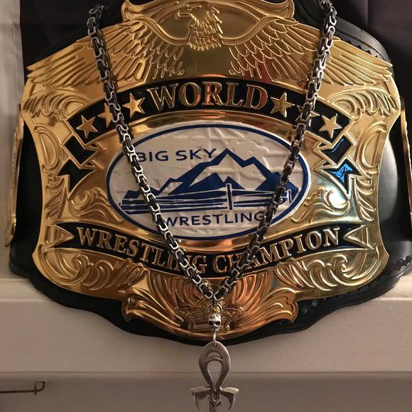 Meet your Posher, Raziel - Picture 1 of 1